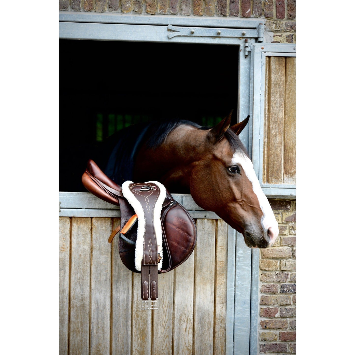 Kentucky Horsewear Anatomic Sheepskin Girth