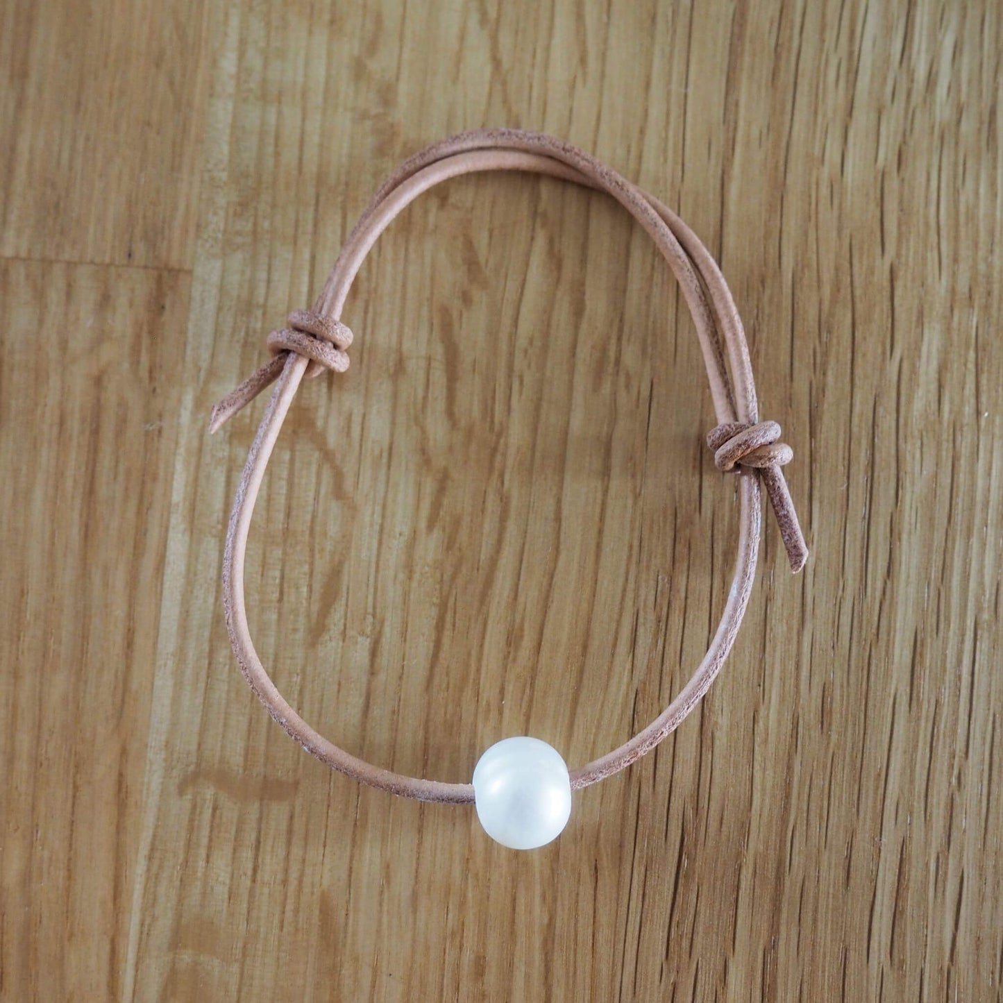 Nude Leather & Pearl Bracelet