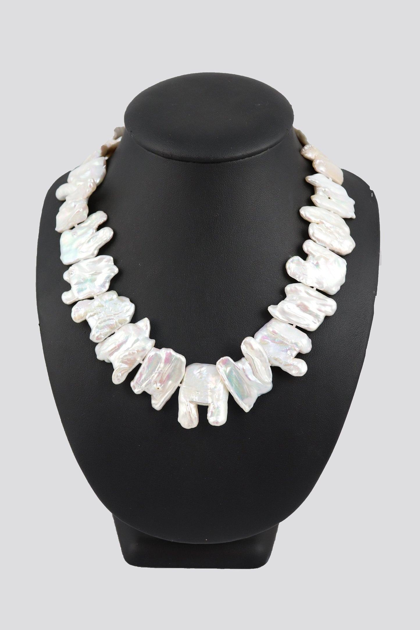 Hitchley & Harrow Baroque Leaf P63 Pearl Necklace