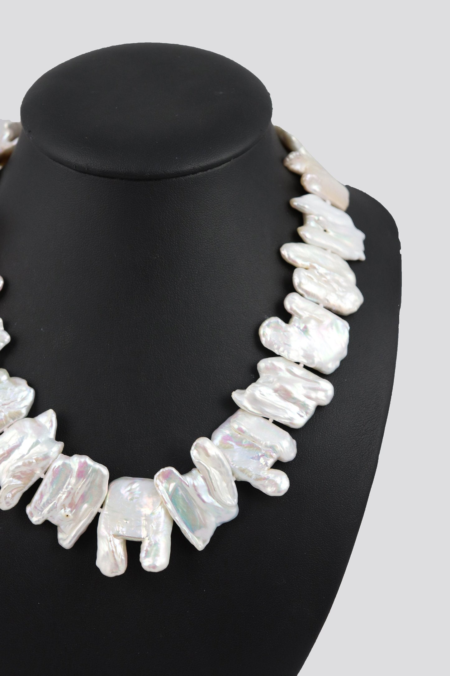 Hitchley & Harrow Baroque Leaf P63 Pearl Necklace